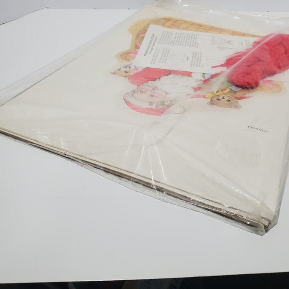 Vtg Holiday Flight Punch Out Paper Santa Hot Air Balloon Christmas Décor DIY Kit - Picture 11 of 11